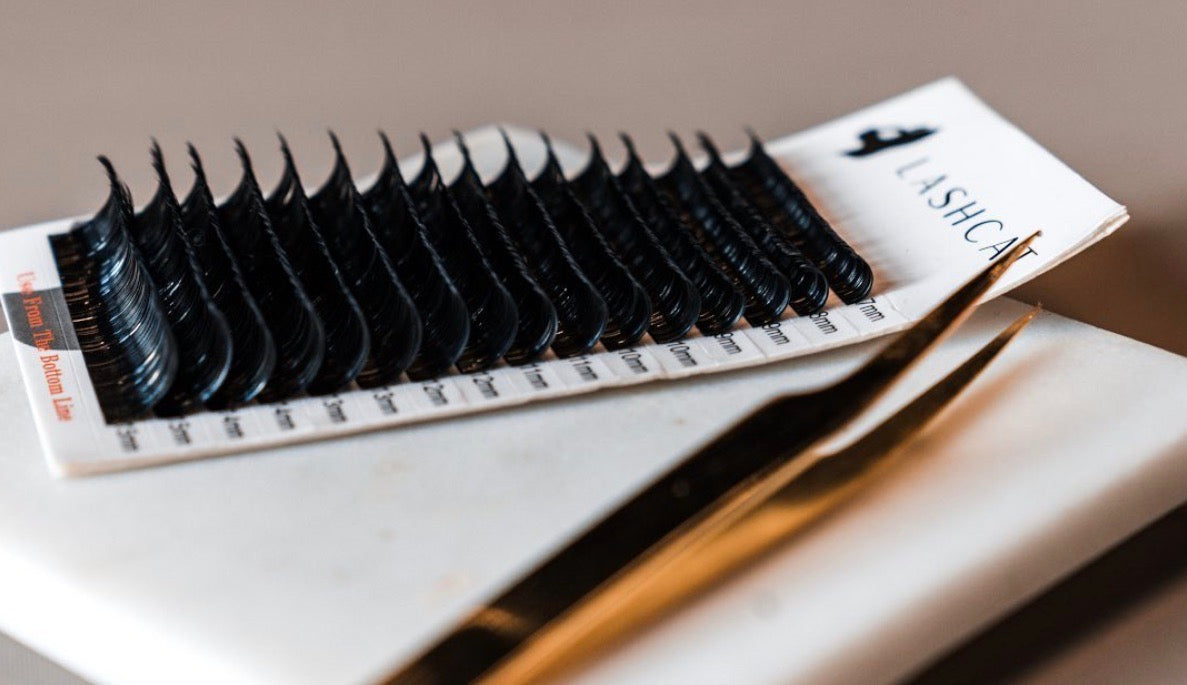 How to Apply Lash Extensions Like A Pro in the Comfort of Your Own Home!